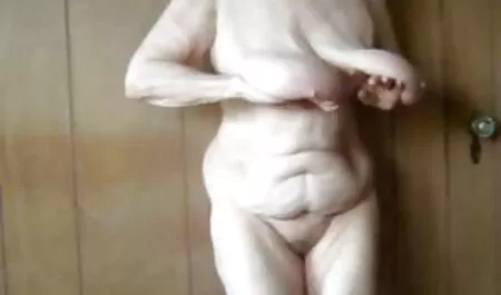Torreyは興味深いblowjobと彼女のボーイフレンドを目覚めさせ、あきらめた 女性 向け 動画 エッチ