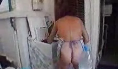 金髪の女の子は彼女の恋人とセックス中にうめき声 月野 帯 人 エッチ