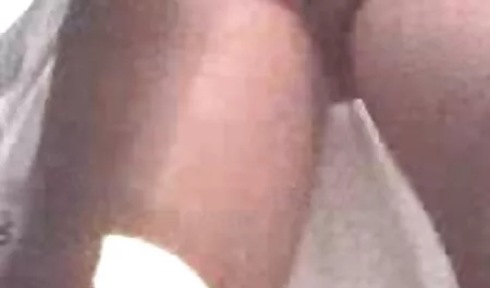 親愛なる日本ストローク彼女の膣 女の子 の ため av