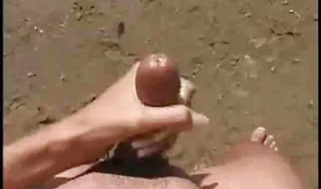 巨乳の熱心な十代のオナニーとcumsハードからバイブレータ 女子 の ため の エッチ 動画