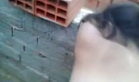 大人が女の子を助ける隣人は男を吹く 女性 の ため エッチ 動画
