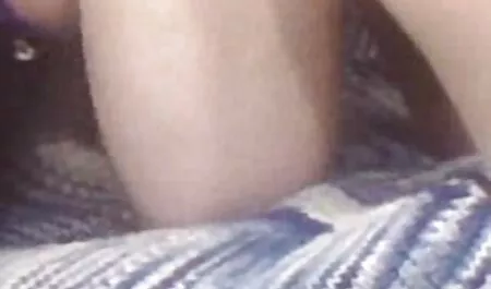 古いドイツ人女性ストッキングクロールトップの若い大根のスタンド av 動画 女性 用