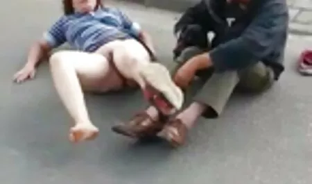 クンニを行うために子供を教えるために、この年齢でブロンド 女性 向け の エッチ な 無料 動画