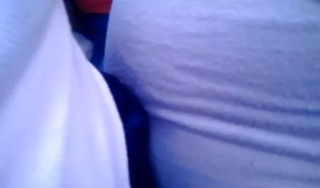 男は彼の雌犬を落ち着かせて肛門をよく弄する 無料 イケメン エッチ 動画