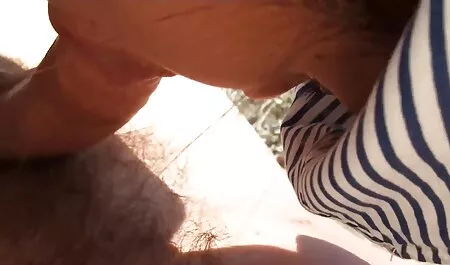 男性とパーティーを持つステージ上のチキン 女子 の ため の セックス 動画