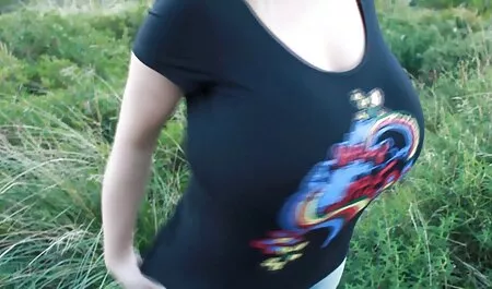 簡単にアクセスでき、角質の男である雛と乱交パーティー 女性 の ため の av 動画