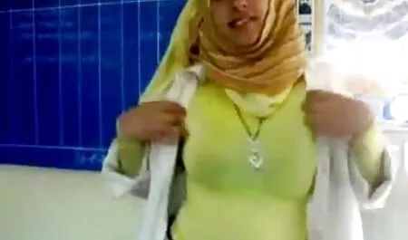ポルノ女優とともに彼女の友人とともに荒いねじ込みa男 セックス 女性 用 動画