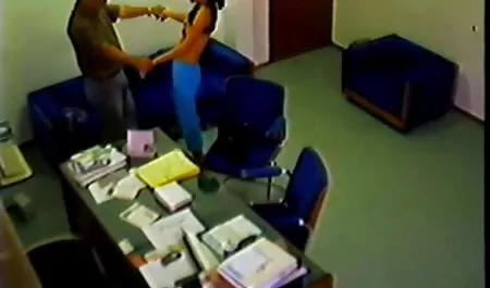 ロペスのために、若い男は熱心に自慰行為をする 鈴木 一徹 エロ ビデオ