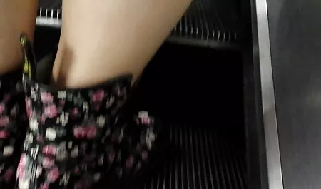 女の子と豪華なおっぱいねじ込みと小さなディルドとカメラでそれを取る 女性 用 無料 アダルト ビデオ