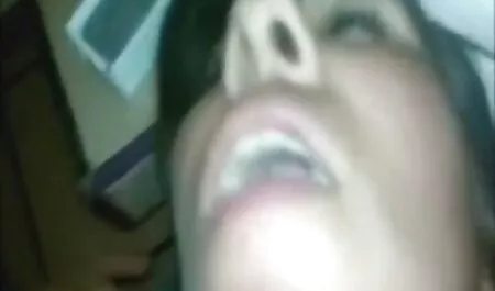 女の子に椅子のネクタイとストローク彼女の肛門 無料 av 動画 女性 用